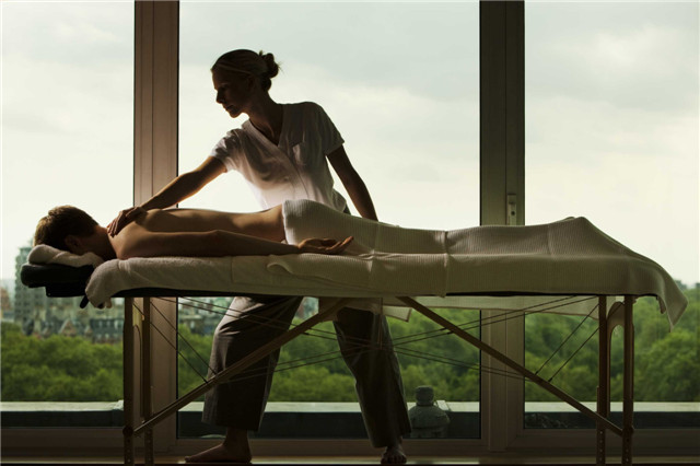 伦敦马拉松_Massage_Treatment_2.jpg