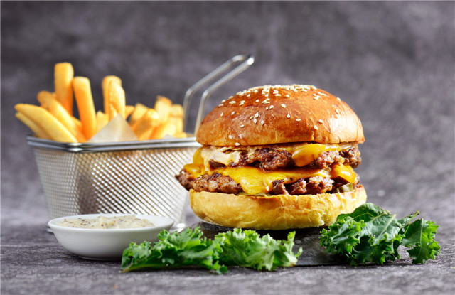 1493791094518033914.jpg Dope Double Cheeseburger.jpg