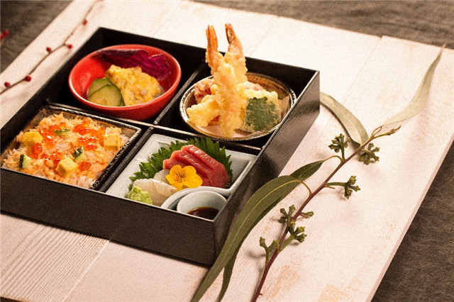 1498130435217019305.jpg 精选便当 - 雪.jpg