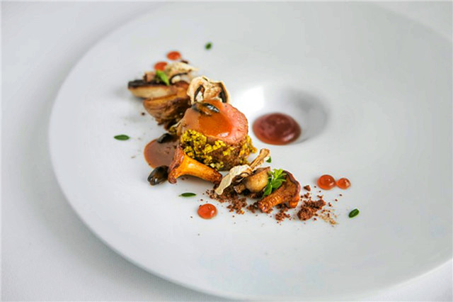 2.Stripped Lamb Rack with Honey on Cocoa and Dried Fruit蜜渍可可干果羊排.jpg
