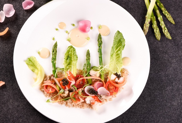 1529108322293031549.jpg batch_慢煮波士顿龙虾.jpg