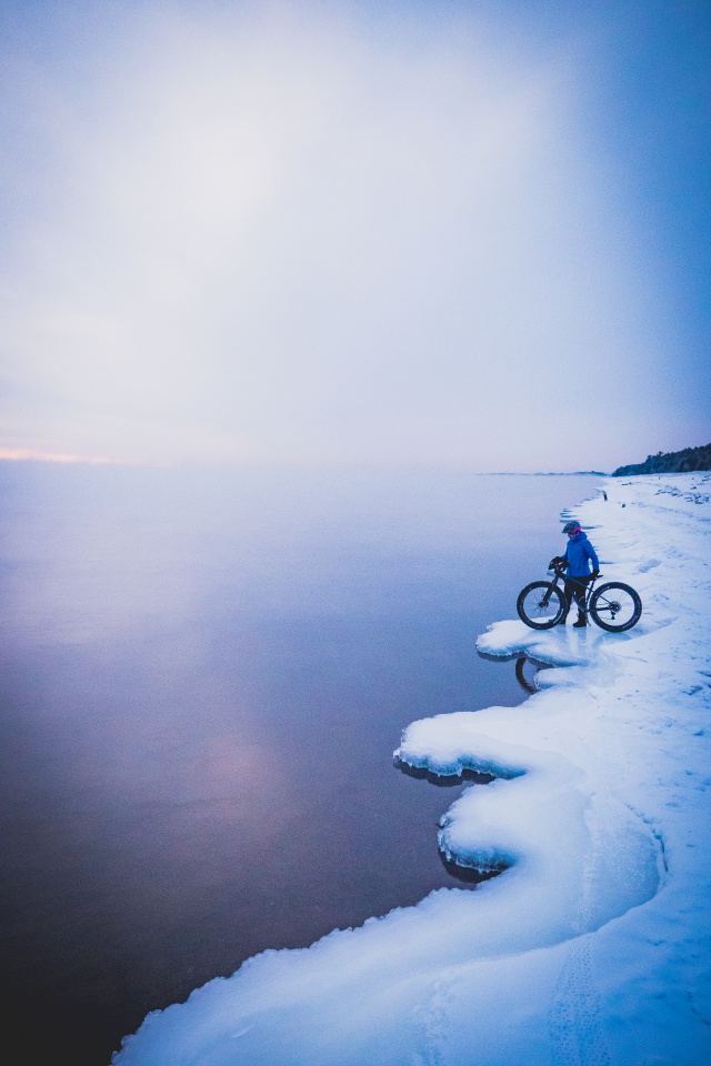 batch_Winter_Fat_Biking_duluth_hansi johnson_16.jpg