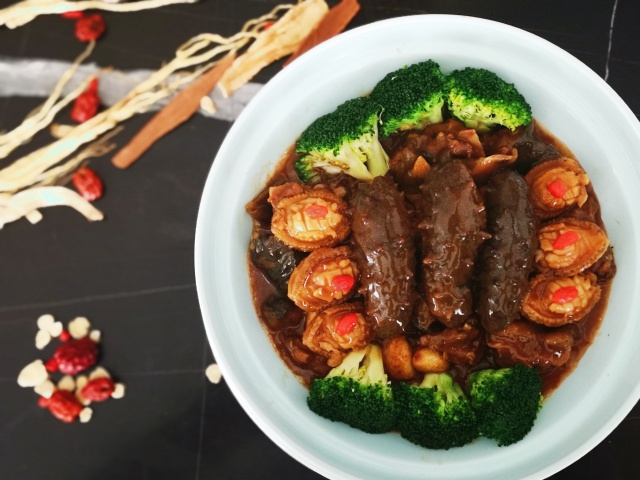 1541001628401005945.jpg batch_4.jpg