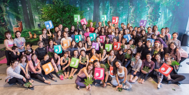 1541411523830094525.jpg batch_DSB_9536.jpg